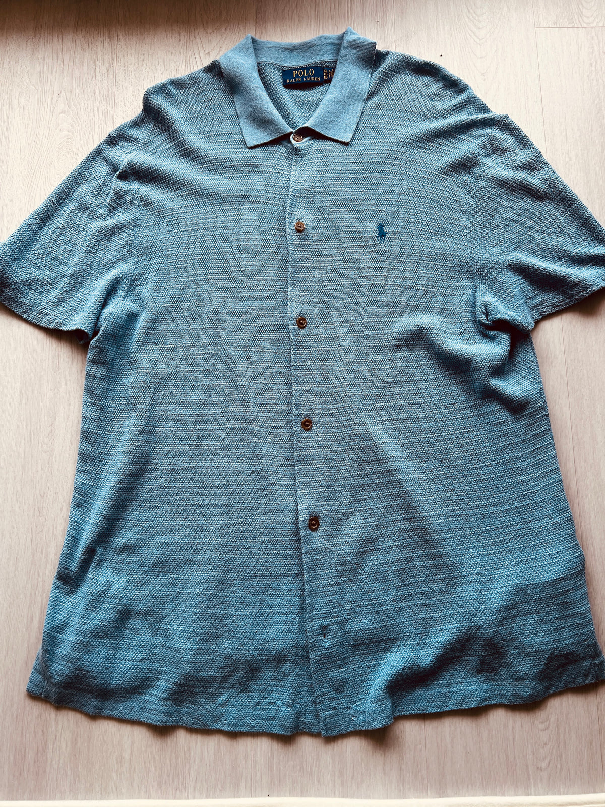 Lightweight polo shirt